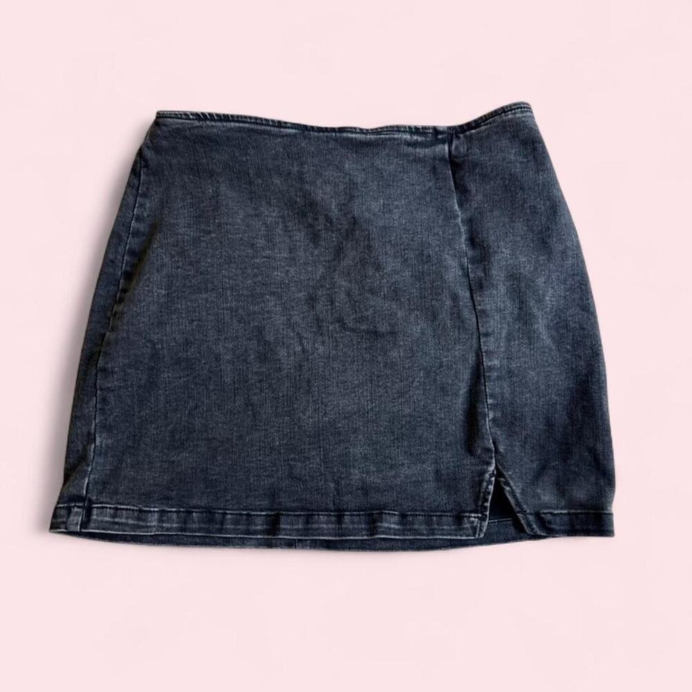 Faded black denim mini skirt size m Indie sleaze grunge denim